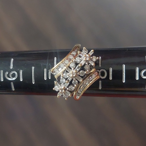 10k gold & genuine diamonds waterfall flowers ring, size 7.5 - Picture 1 of 8